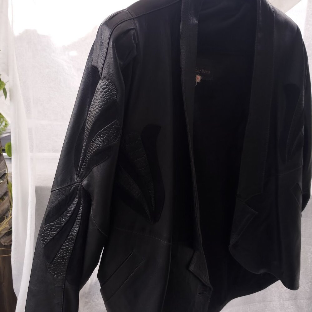 Wing-embroidered Leather Jacket - Picture 4 of 10